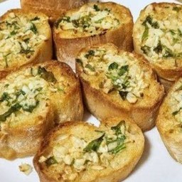 ขนมปังอบหอยลาย