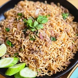 มาม่าผัดลาบ