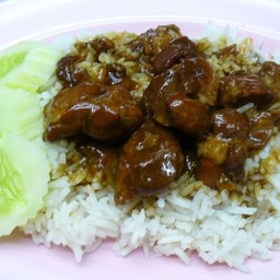 ข้าวหมูตุ๋น