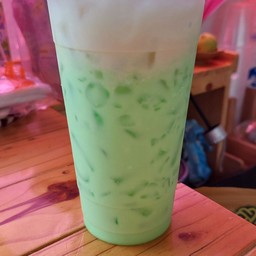 นมเขียวเย็น