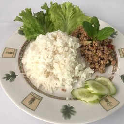 ข้าวกระเพราตามสั่ง by คุณแม่