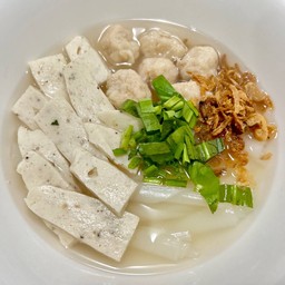 ก๋วยจั๊บน้ำใส (เส้นใหญ่)