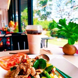 มักกะโรนีนีไก่ขี้เมา