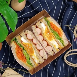 แซนวิชเกาหลี หมี่ไก่ฉีก