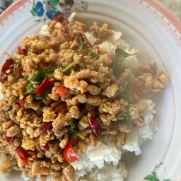 กระเพราหมูสับ