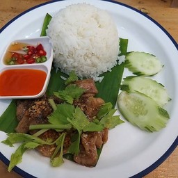 ข้าวไก่ทอดกระเทียม