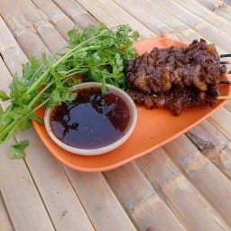 ราชันย์ เนื้อย่าง