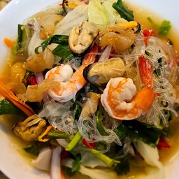 ยำวุ้นเส้นทะเลรวม