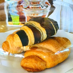 ครัวซองช็อกโกแลตลาวา