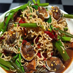 ตำมาม่าหอยแครง