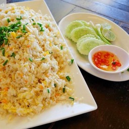 ข้าวผัดจานกลาง