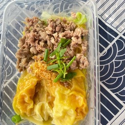หมี่เหลือง หมูเด้ง หมูสับ