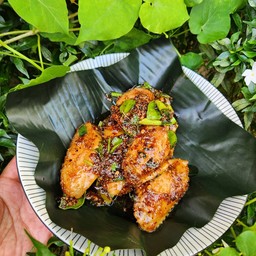 ปีกไก่แซ่บ