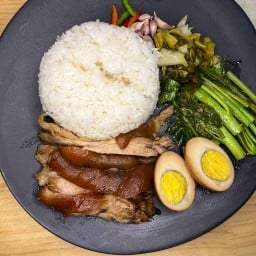 ขาหมูข้าวบึ้มและบะหมี่รสเด็ด x Little Boy ศาลายา