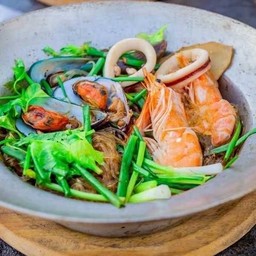 Baked Seafood With Glass Noodles (Shrimp + Squid + Shellfish)