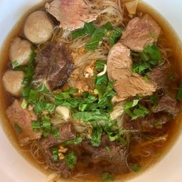 ร้านก๋วยเตี๋ยวเนื้อ อาหารตามสั่ง ซอยบงกซ พัทยาใต้