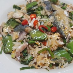 ข้าวผัดปลาทู