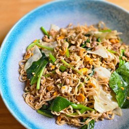 ผัด มาม่า