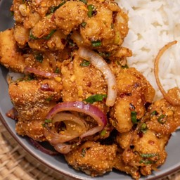 ข้าวยำไก่แซ่บ