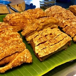 ร้านตองเจหมูกรอบ