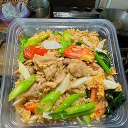 ข้าวผัดรถไฟ จุกๆ