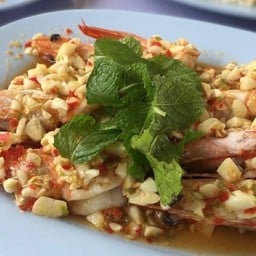 กุ้งย่างยำกระเทียม