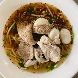 ก๋วยเตียวต้มยำ