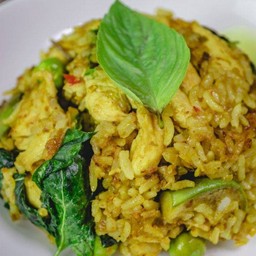 ข้าวผัดแกงเขียวหวาน