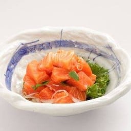 ยำไทยปลาแซลมอน