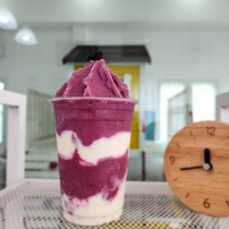 มิ๊กซ์เบอรี่โยเกิร์ต