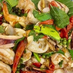 ข้าวผัดฉ่าทะเล