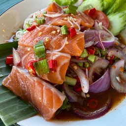 ยำขนมจีนแซลมอน