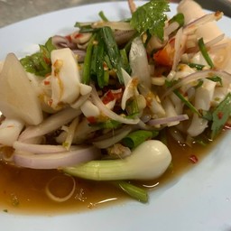 ยำรวมมิตรทะเล
