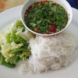 ขนมจีนซาวน้ำเเจ่วลาว