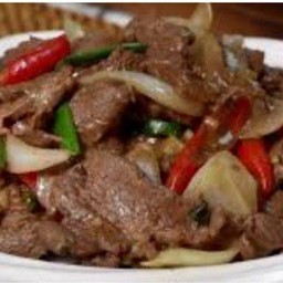 เนื้อผัดน้ำมันหอยราดข้าว