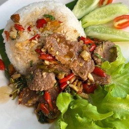 ข้าวกระเพาเนื้อ