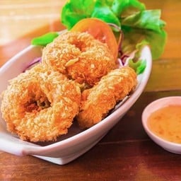 โดนัทกุ้งทอด 4 ชิ้น + น้ำจิ้มบ๊วย