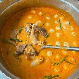 ชุดขนมจีนน้ำยากะทิ