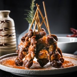 เนื้อชาโรเล่ส์หมักเสียบไม้