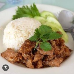 ข้าวราดหมูกระเทียมพริกไทย