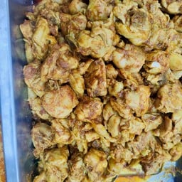 ไก่ผัดพริกแกงใต้