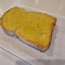 ปังปิี้งแยมสัปปะรด