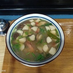 ต้มยำปลาหมึกน้ำใส