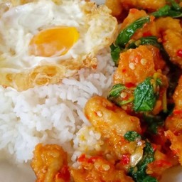 Crispy Chicken With Basil (Topped With Rice)