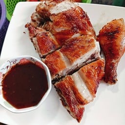 ไก่ย่างครึ่งตัว