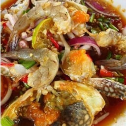 ส้มตำ ยำเหลาทะเล