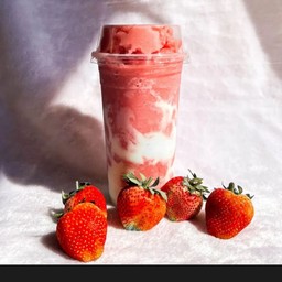 สตอเบอรี่ปั่น