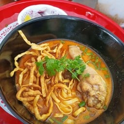 ข้าวซอยไก่บ้าน