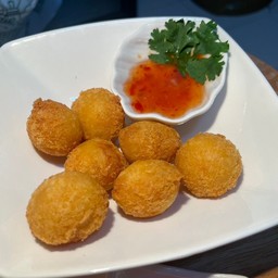 คุณชายฟรายด์ฟู๊ดส์ ของทอดแสนอร่อย