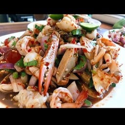 ยำนัว คิทเช่น สวนอากง ยำนัว คิทเช่น สวนอากง